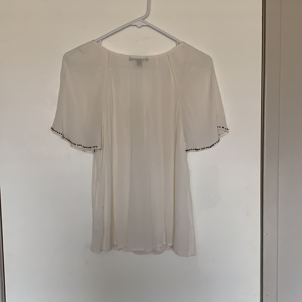Cream Blouse - Picture 2 of 3